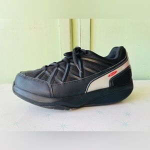 MBT size 7-7.5 US / 38 / designer black and red sports sneakers